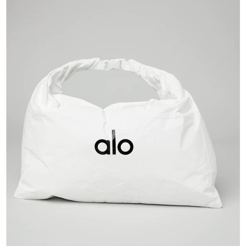 ALO Keep It Dry Fitness Bag, White, NWT